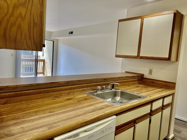 Foto del edificio - 1002 Linden Ave