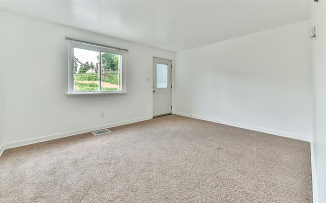 Foto del edificio - 2 br, 1 bath Townhome - 608 Church St