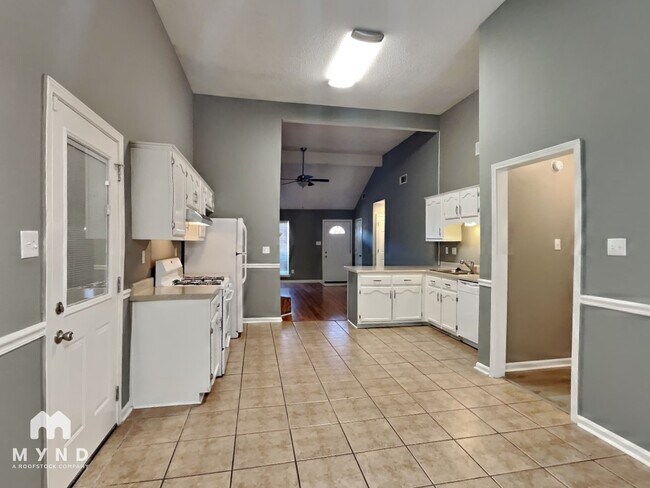 Foto del edificio - 1234 Grange Way Dr