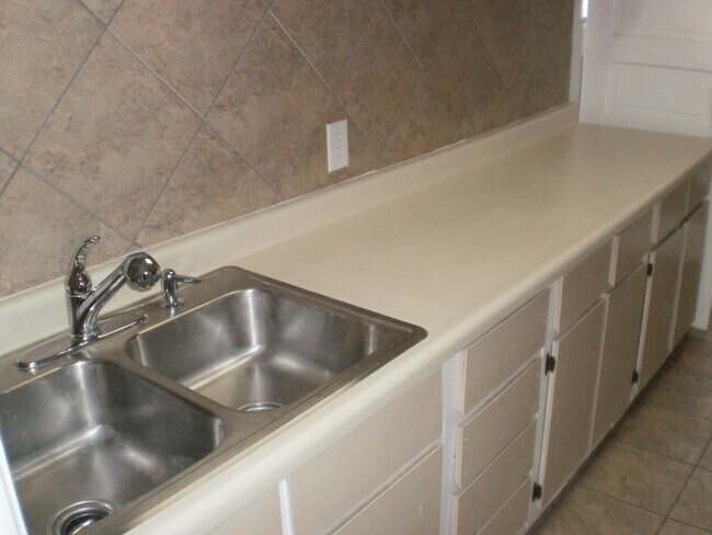 Foto del edificio - 935 17th St