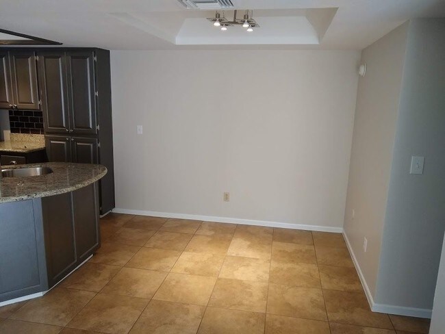 Building Photo - 16108 E Emerald Dr