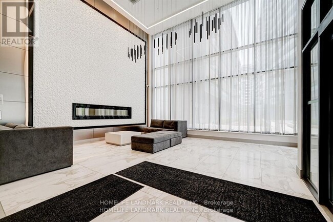 Photo du bâtiment - 36 Forest Manor Rd