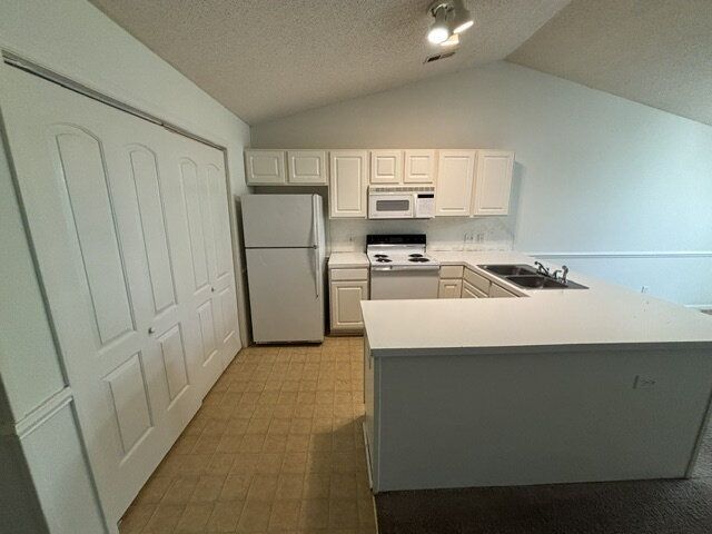 Building Photo - 2924 Mulberry Ln