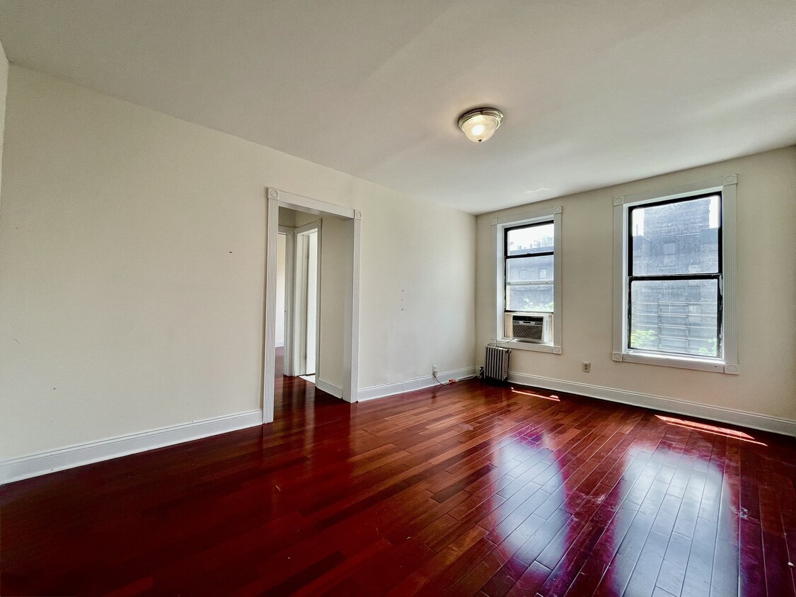 Primary Photo - 101 Audubon Ave