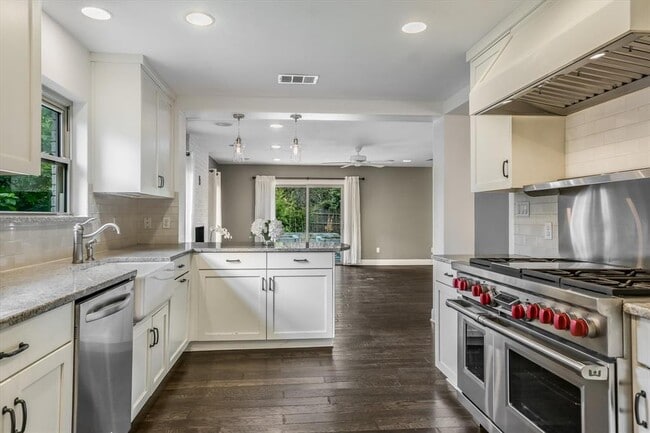 Building Photo - 306 Briarwood Trail