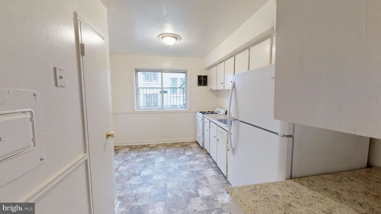 Primary Photo - 333 Bellevue Ave