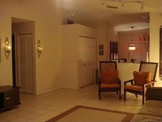 Foto principal - 707 NW 208th Dr