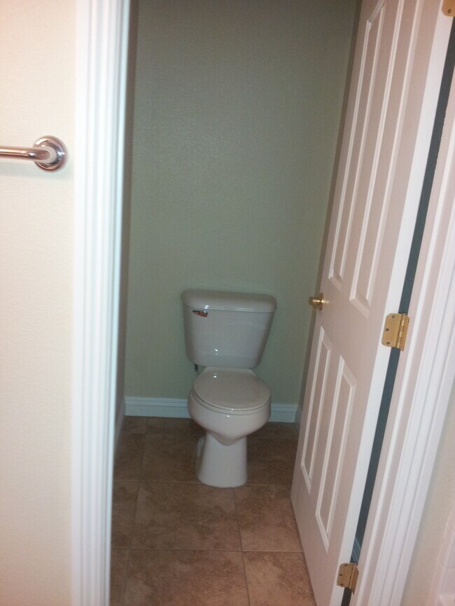 Master Bedroom Toiletroom - 9965 Government Point Way