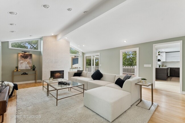 Foto del edificio - 16 Red Oak Ln