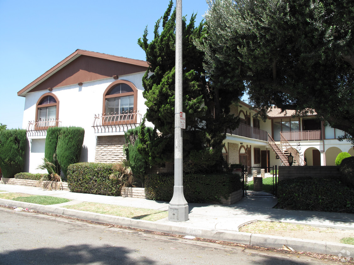 Primary Photo - 245 E Artesia Blvd