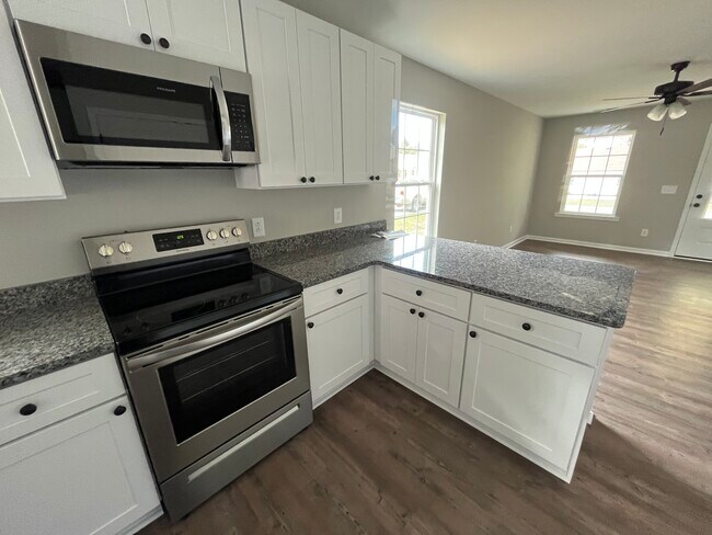 Building Photo - 208 Dollar Ave