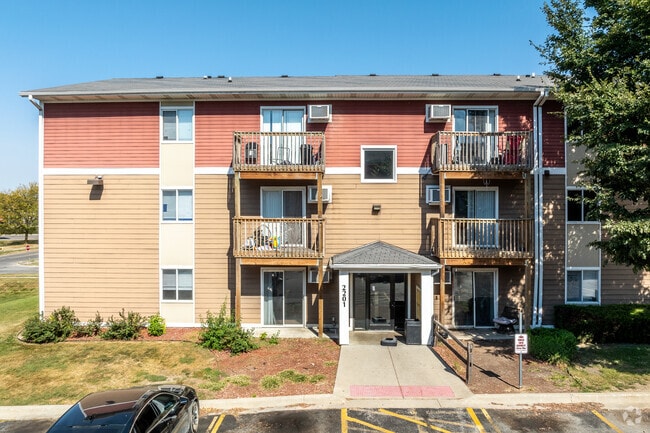 Building Photo - Prairie Winds Apartments