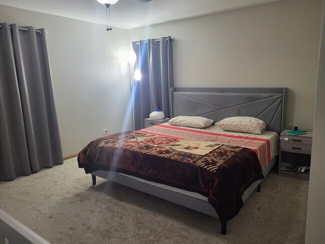 Foto del edificio - 1311 Westhampton Dr
