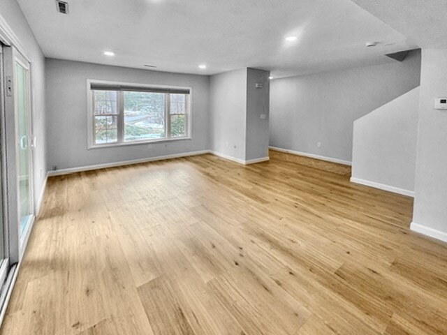 Foto del edificio - 418 Edgebrook Dr