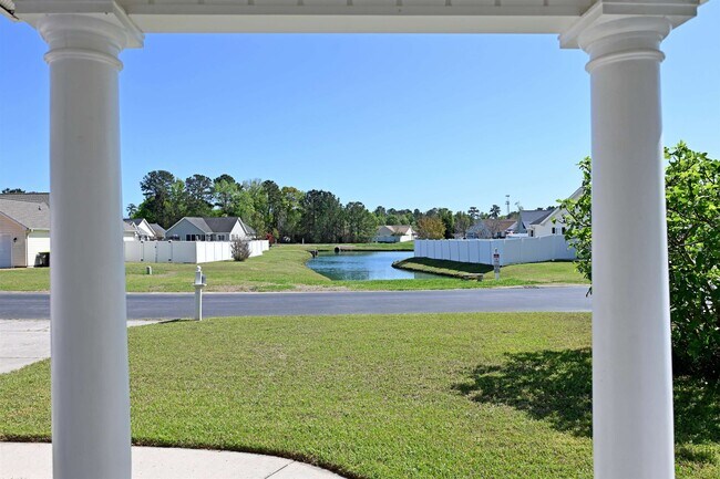 Foto del edificio - 8256 Tartan Ln