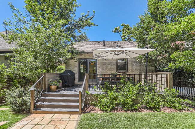 Foto del edificio - 526 Emerson St