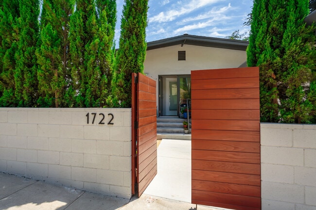 Open to Unit - 1722 Rotary Dr