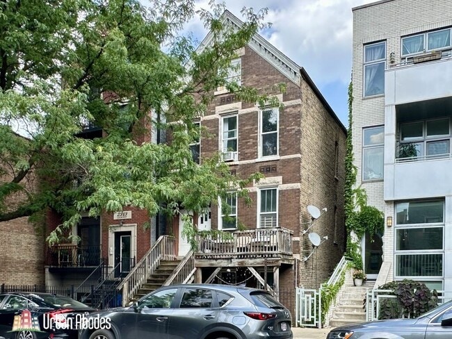 Building Photo - 2341 N Leavitt St