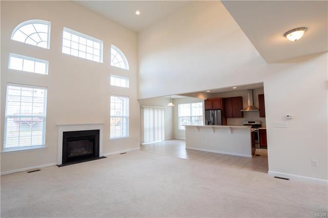 Building Photo - 693 Mulberry Dr