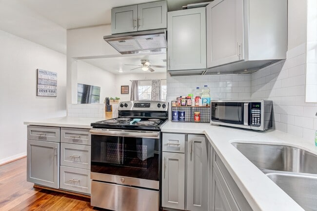 Foto del edificio - 2720 Truxillo St