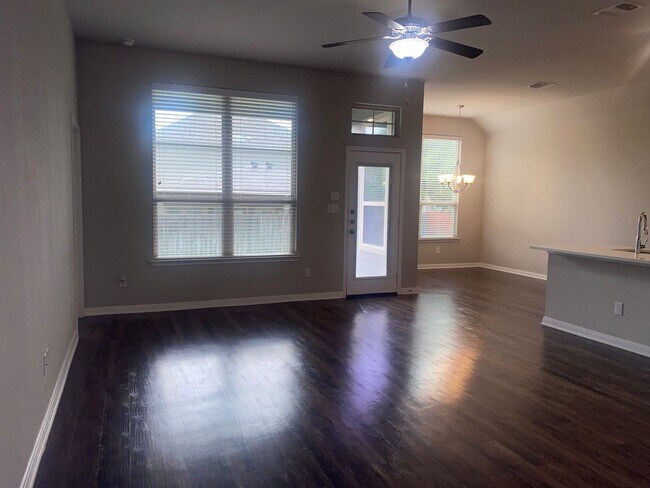 Foto del edificio - 3 BEDROOM, PLUS OFFICE, BELTON ISD