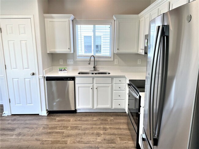 Building Photo - 10125 Orchard Grass Court