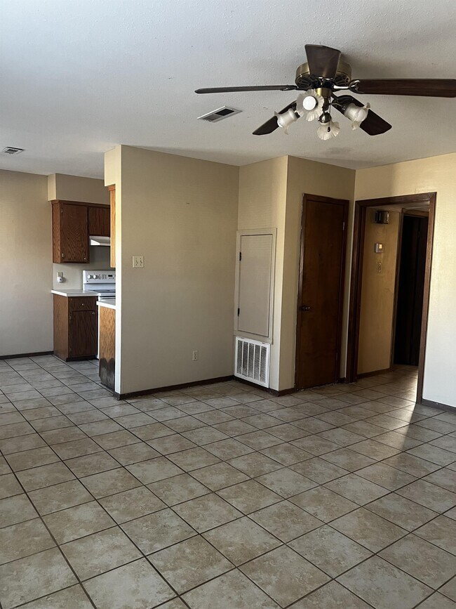 Foto del edificio - 2416 S Q St