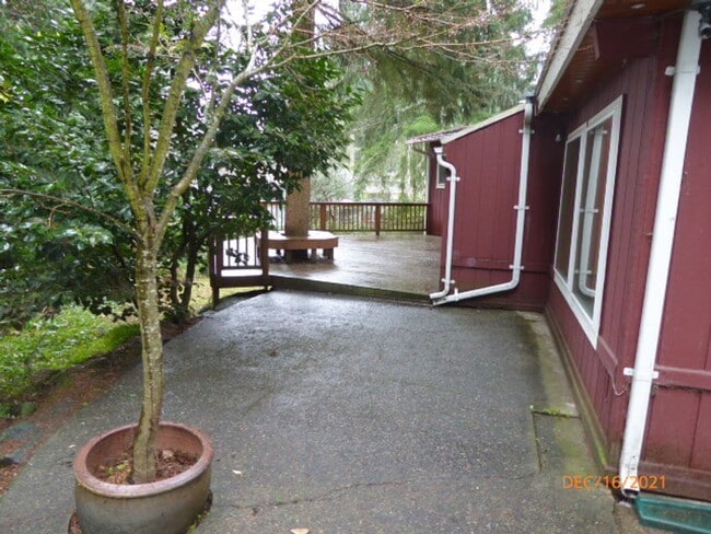 Foto del edificio - Beautiful 3 Bed 1 Bath Single Family House - Bellevue