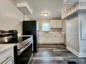 Building Photo - 500 Garson Ave