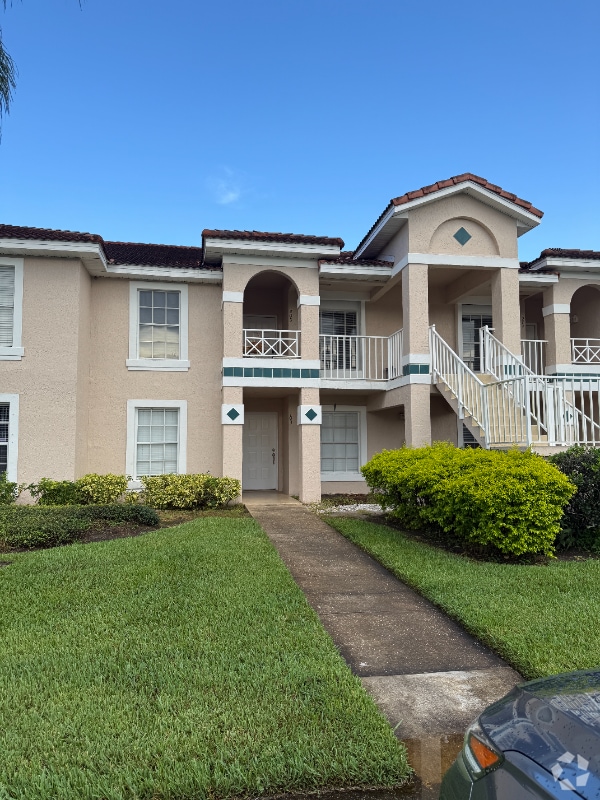 Building Photo - 13829 Timberland Dr