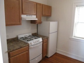 Primary Photo - 1320 Chicago Ave