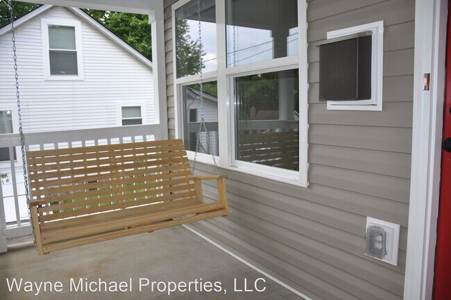 Building Photo - 5 br, 2 bath House - 611 Addison Ave