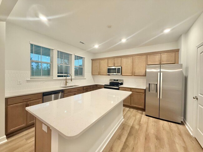 Foto del edificio - 443 White Oak Gdn Wy