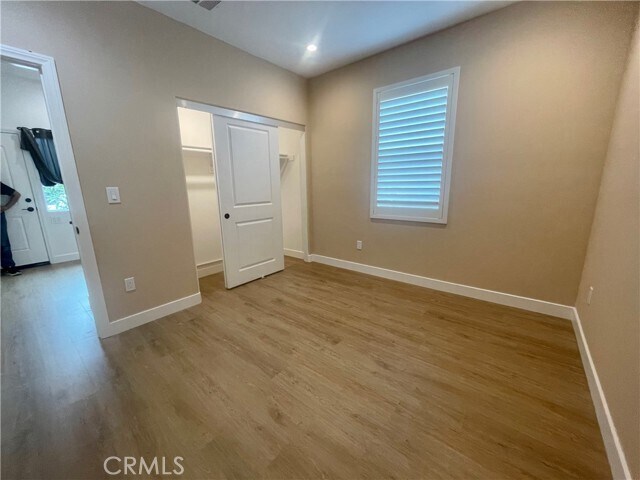 Foto del edificio - 1002 English St