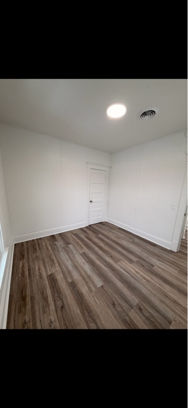 Building Photo - 1564 Laharpe St