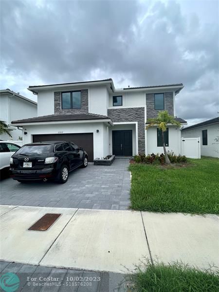 Building Photo - 23232 SW 107th Ave