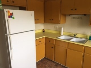 Building Photo - 1128 E Singer Cir