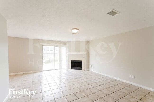 Building Photo - 28819 Raestone St