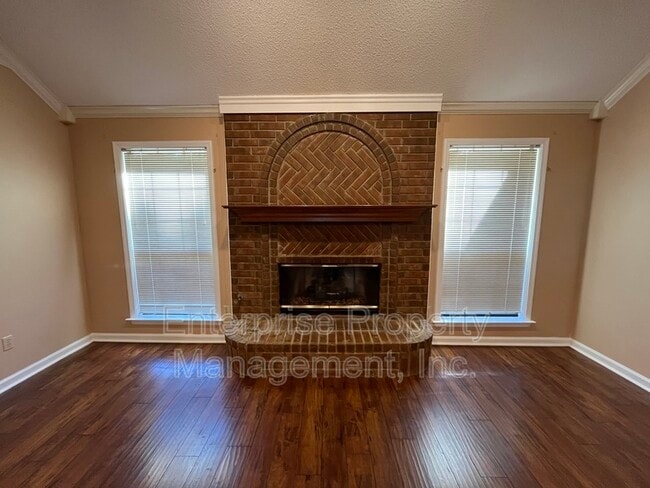 Foto del edificio - 384 Walnut Trace Dr