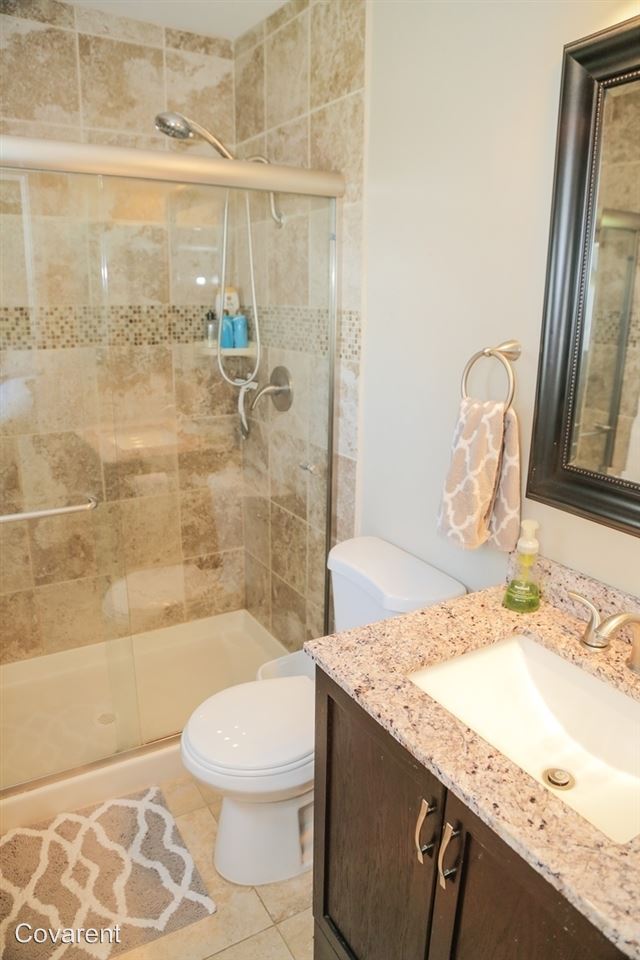 Foto del edificio - 4428 Maple Dr