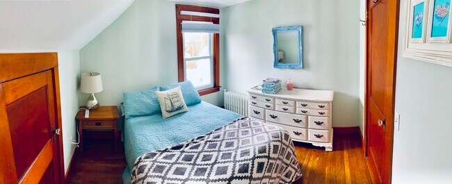 Foto del edificio - 661 Aquidneck Ave