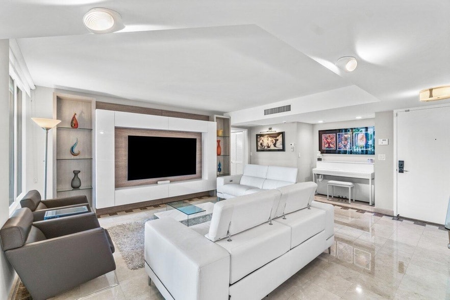 Photo - 140 SE 5th 343 Avenue Unit 343