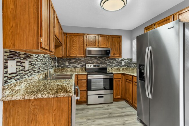 Building Photo - 102 Vixen Cir