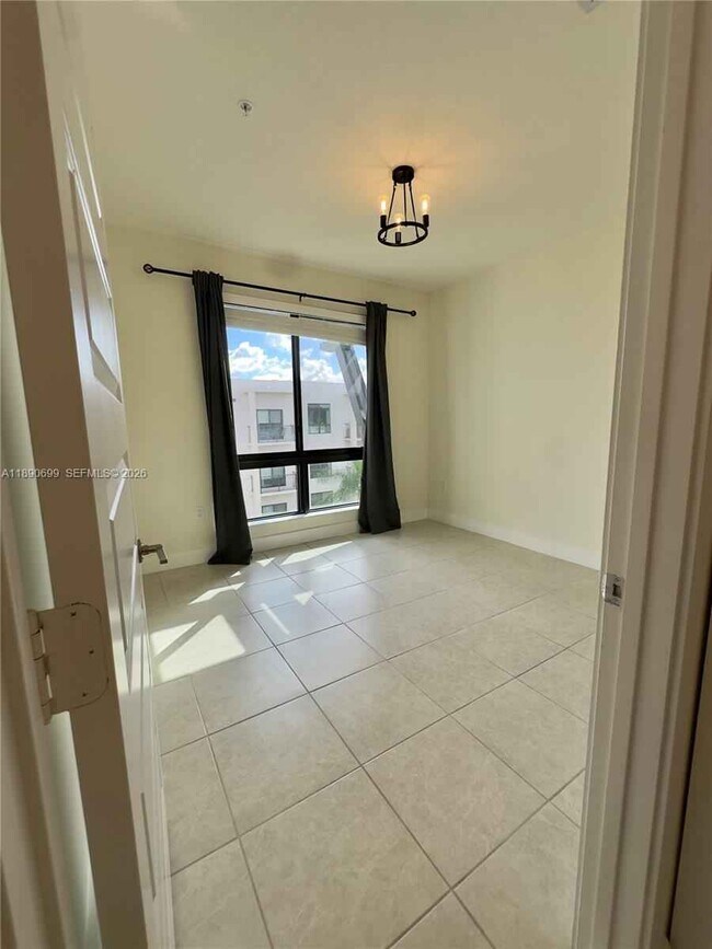 Foto del edificio - 8301 NW 41st St