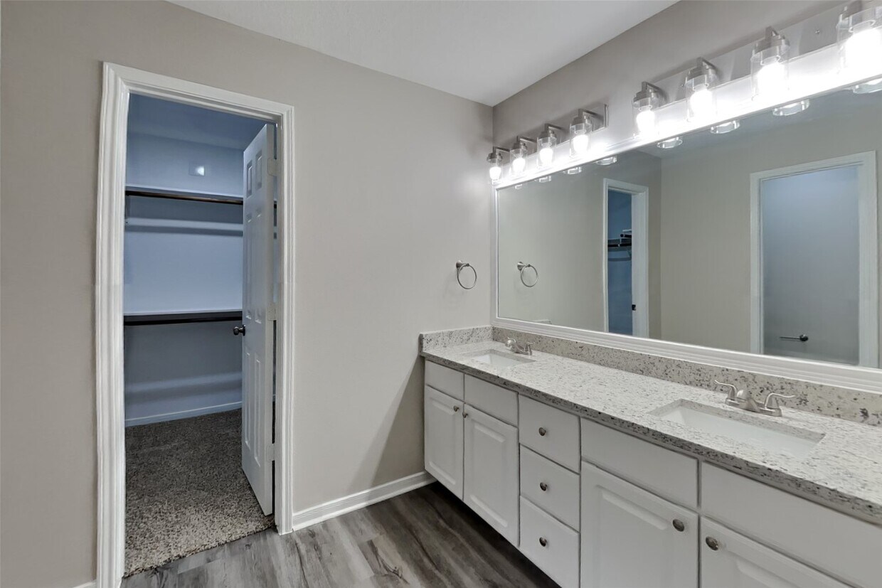 Building Photo - 5047 Lamppost Hill Ct