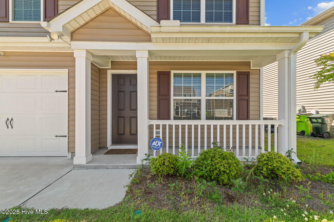 Building Photo - 200 Walton Dr