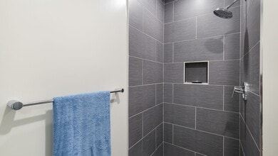 Interior Photo - 44West