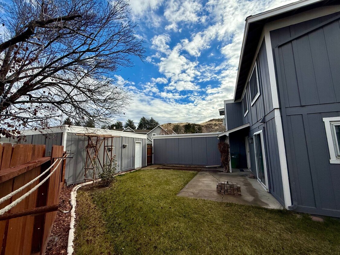 Foto del edificio - Comfort and Convenience in South Reno Near Huffaker Trailhead