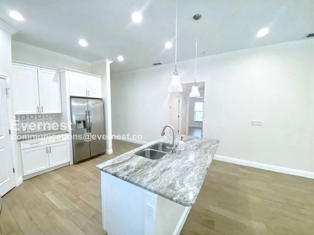 Foto del edificio - 2514 W Curtis St