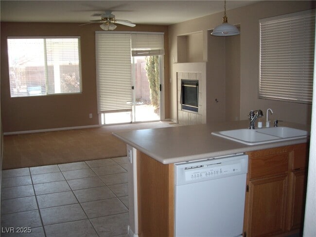 Foto del edificio - 9563 W Cherokee Ave